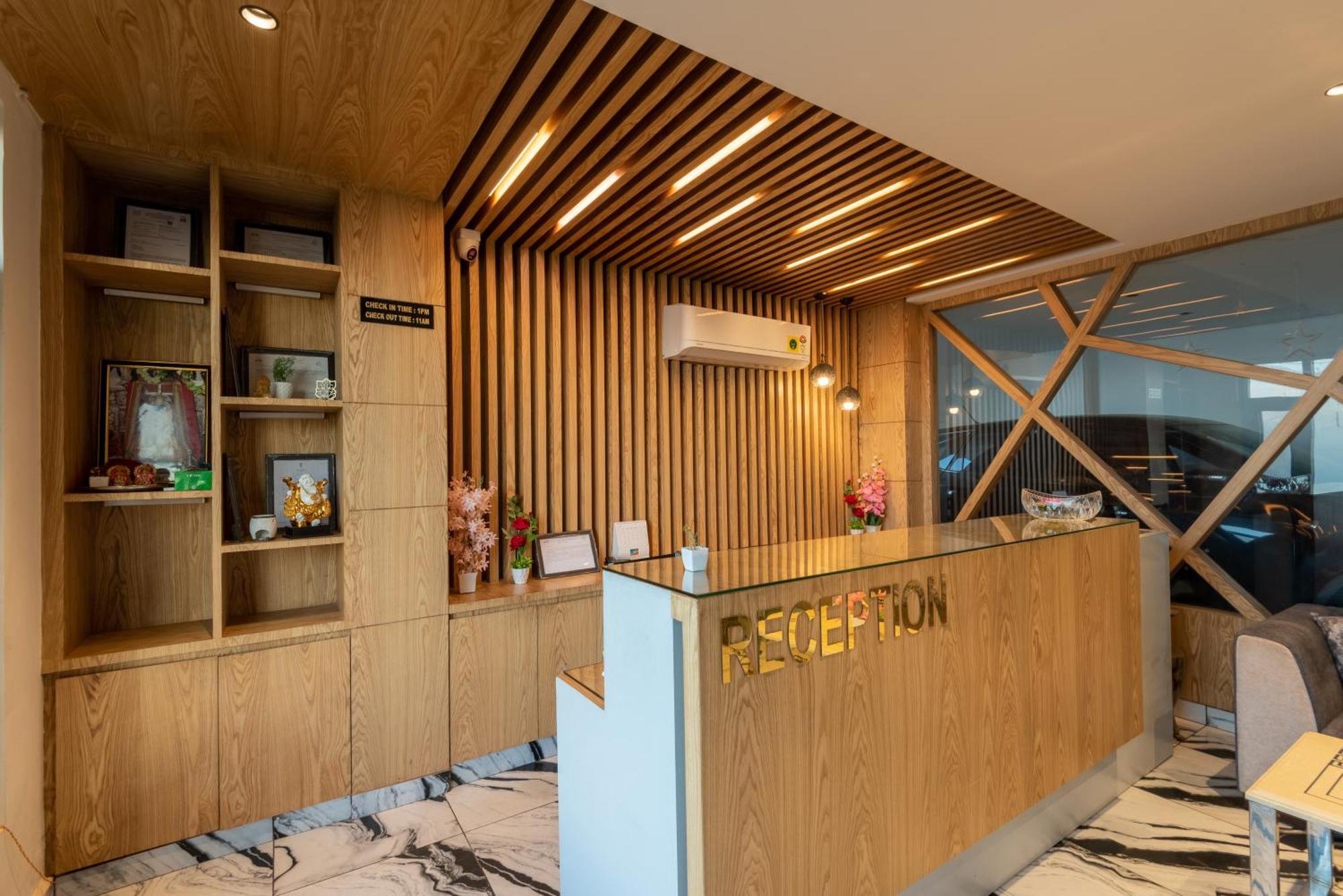 The Seasons Dalhousie - Best Valley View & Mountain View Hotel In Dalhousie Exterior photo